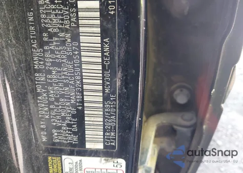 2005 Toyota Camry Le V6 z USA, uszkodzony, nr VIN 4T1BF32K85U105470